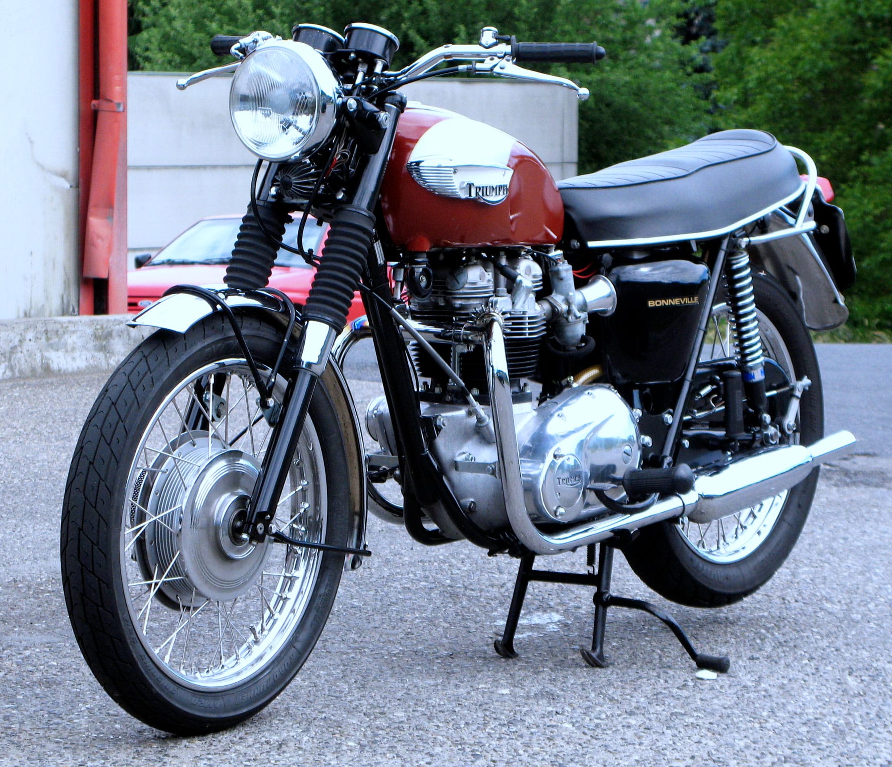 Triumph_Bonneville_T120